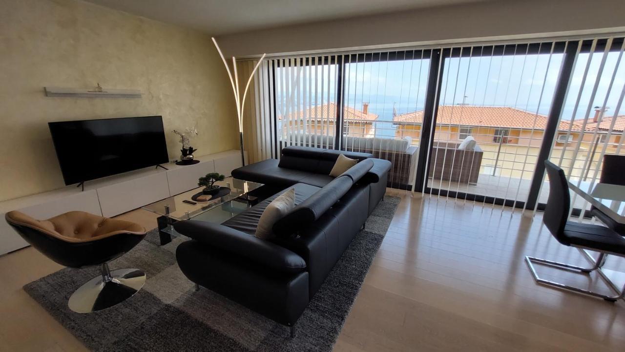 Leona, Apartman